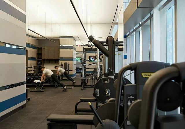 252 South Street 22-C, New York City, NY 10002