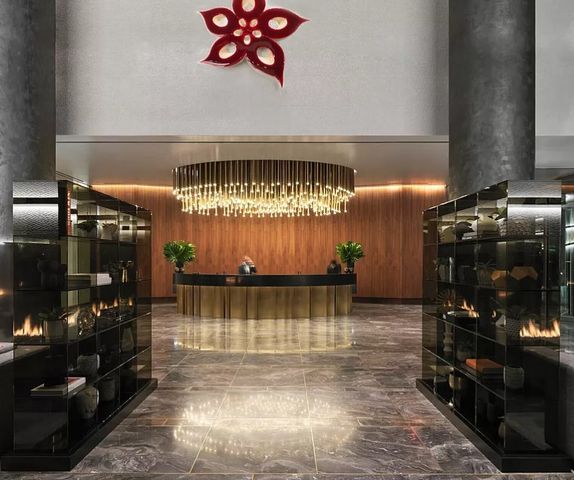 252 South Street 22-C, New York City, NY 10002