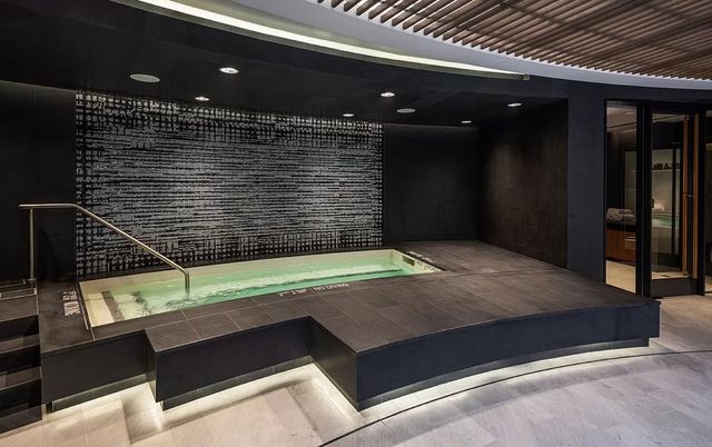 252 South Street 22-C, New York City, NY 10002