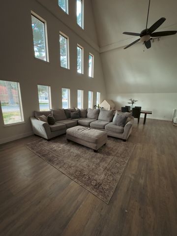 1600 W Westwind Dr, Fort Stockton, TX 79735