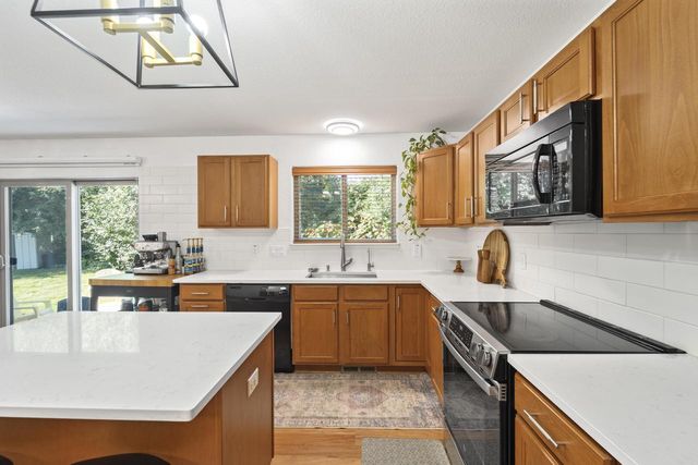 9125 Brandybrook TRAIL, Brown Deer, WI 53223