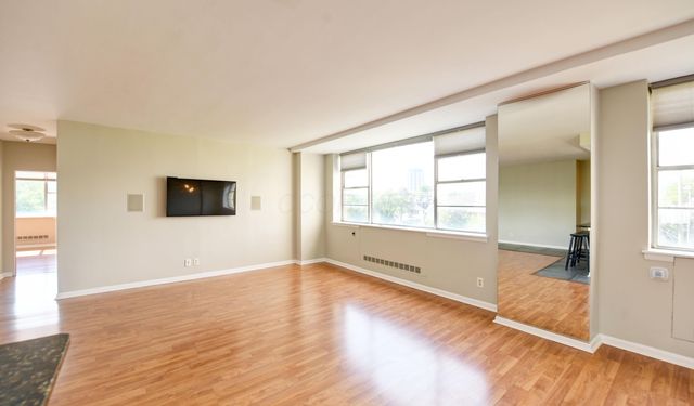 1620 E Broad Street, 402, Columbus, OH 43203