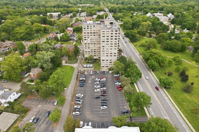 1620 E Broad Street, 402, Columbus, OH 43203
