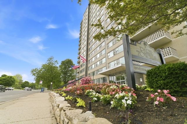 1620 E Broad Street, 402, Columbus, OH 43203