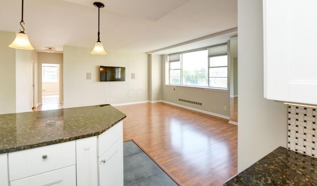 1620 E Broad Street, 402, Columbus, OH 43203