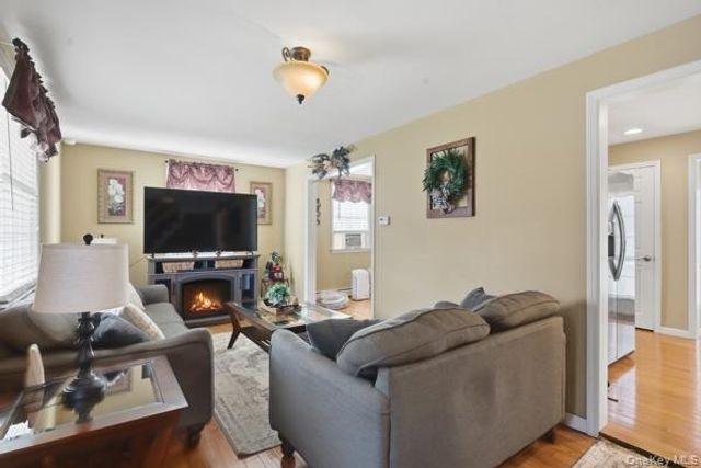 147 Dupont Avenue, Newburgh, NY 12550