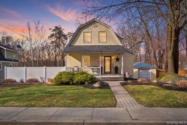 147 Dupont Avenue, Newburgh, NY 12550