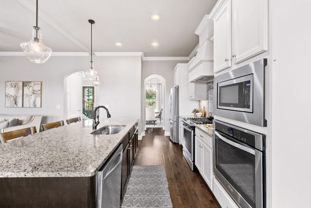 2336 Coppergate Way, Thompsons Station, TN 37179