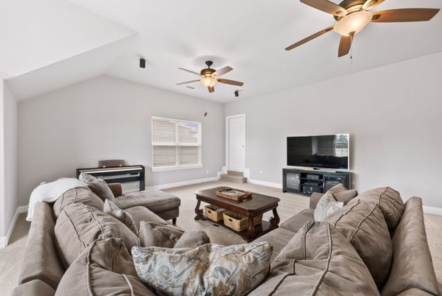 2336 Coppergate Way, Thompsons Station, TN 37179