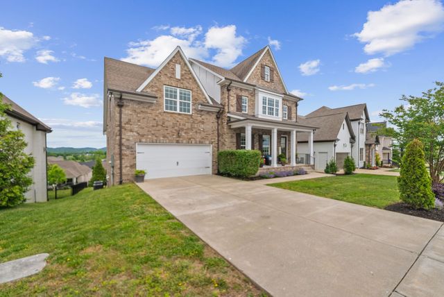 2336 Coppergate Way, Thompsons Station, TN 37179