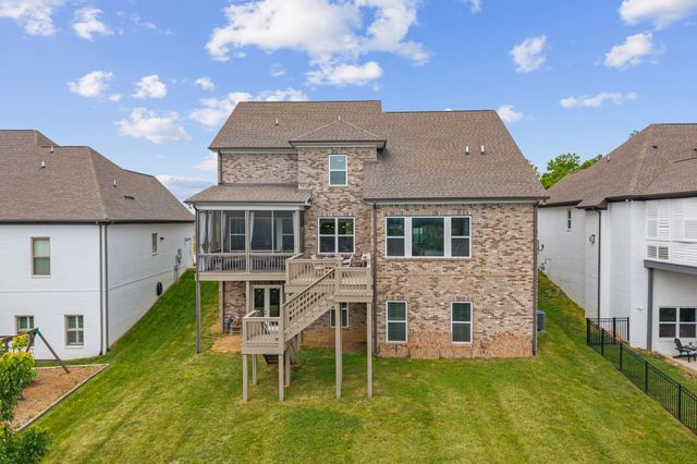 2336 Coppergate Way, Thompsons Station, TN 37179