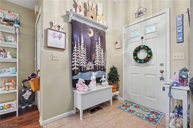 9809 Brookline Oval, Strongsville, OH 44136