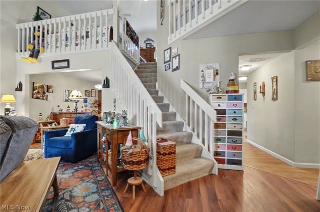 9809 Brookline Oval, Strongsville, OH 44136