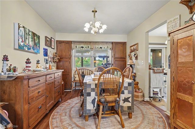 9809 Brookline Oval, Strongsville, OH 44136
