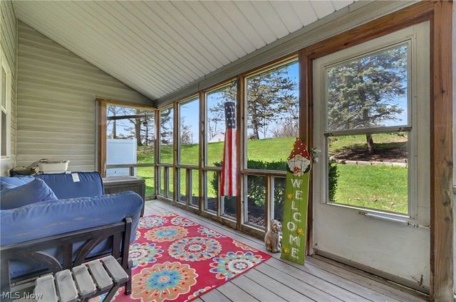 9809 Brookline Oval, Strongsville, OH 44136