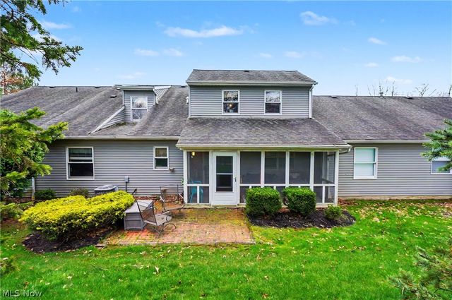 9809 Brookline Oval, Strongsville, OH 44136