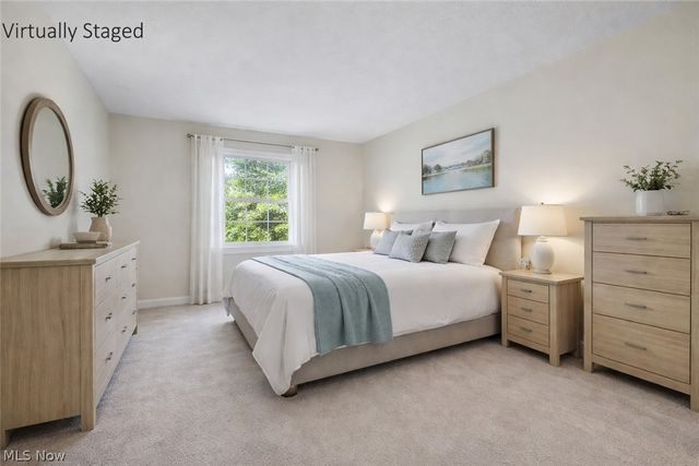 9809 Brookline Oval, Strongsville, OH 44136