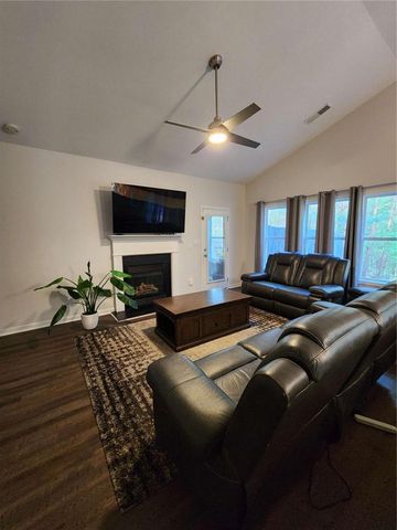 1072 Creekhead Drive, Villa Rica, GA 30180