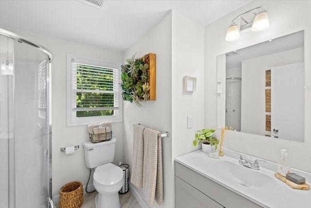 30 Chestnut St, Wrentham, MA 02093