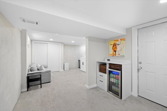 30 Chestnut St, Wrentham, MA 02093
