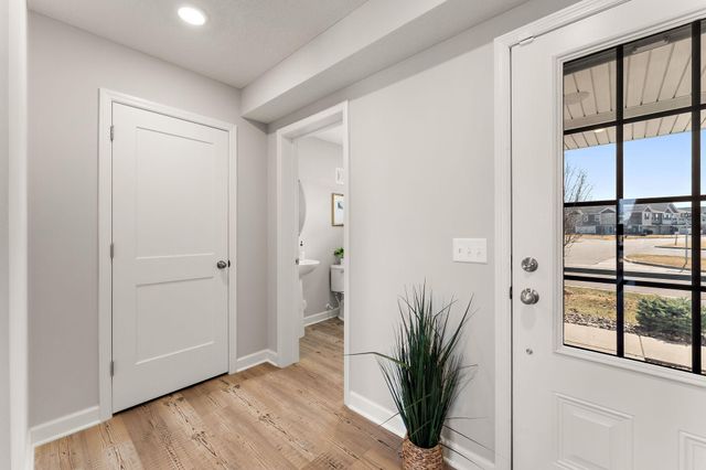 2135 Bay Drive, Lino Lakes, MN 55038