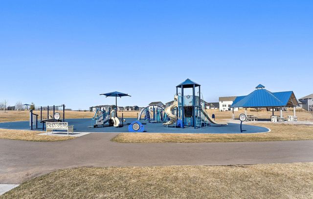 2135 Bay Drive, Lino Lakes, MN 55038