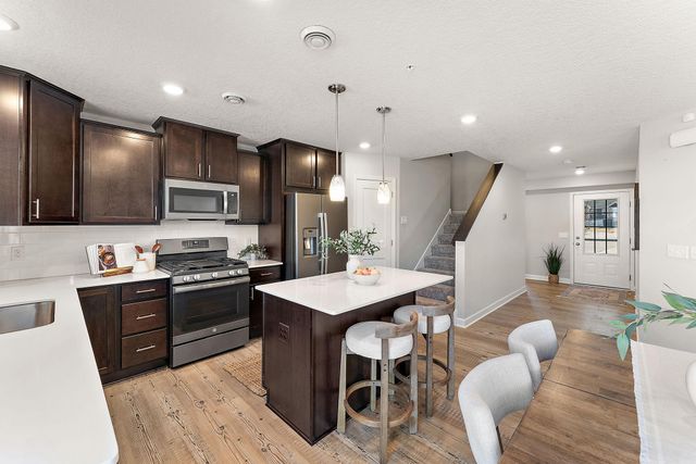 2135 Bay Drive, Lino Lakes, MN 55038