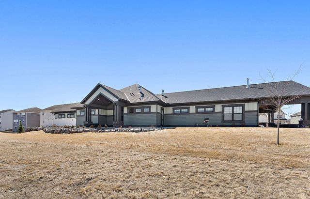 2135 Bay Drive, Lino Lakes, MN 55038