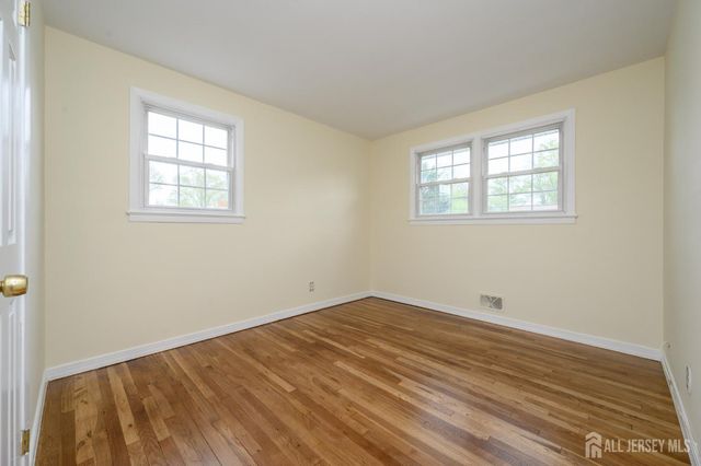 384 Maplewood Avenue, Colonia, NJ 07067