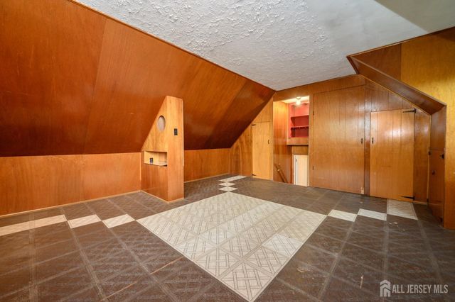 384 Maplewood Avenue, Colonia, NJ 07067