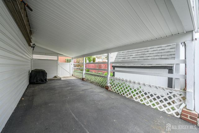 384 Maplewood Avenue, Colonia, NJ 07067