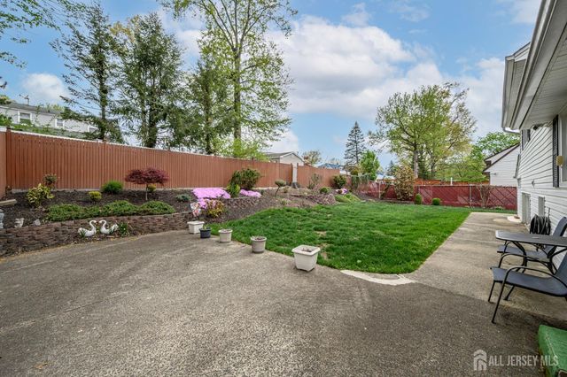 384 Maplewood Avenue, Colonia, NJ 07067