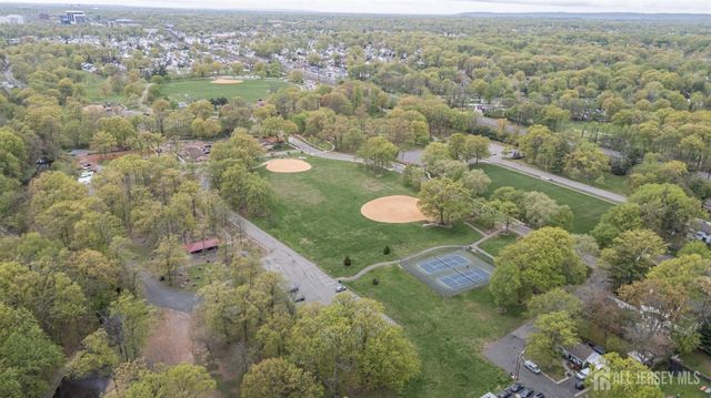 384 Maplewood Avenue, Colonia, NJ 07067