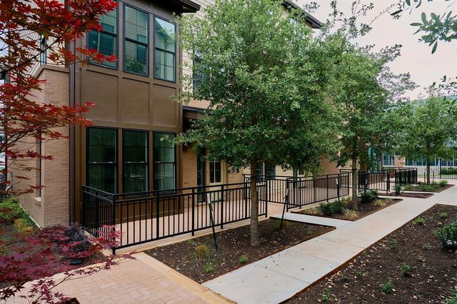 2209 Woodland Ave 802, Austin, TX 78741