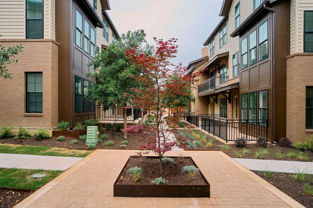 2209 Woodland Ave 802, Austin, TX 78741
