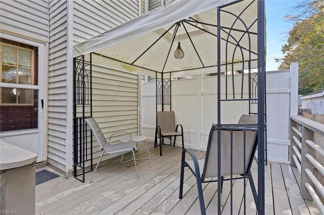 53 S Valasia RD, Poquoson, VA 23662