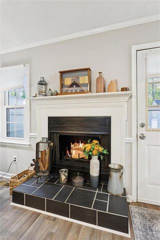 53 S Valasia RD, Poquoson, VA 23662