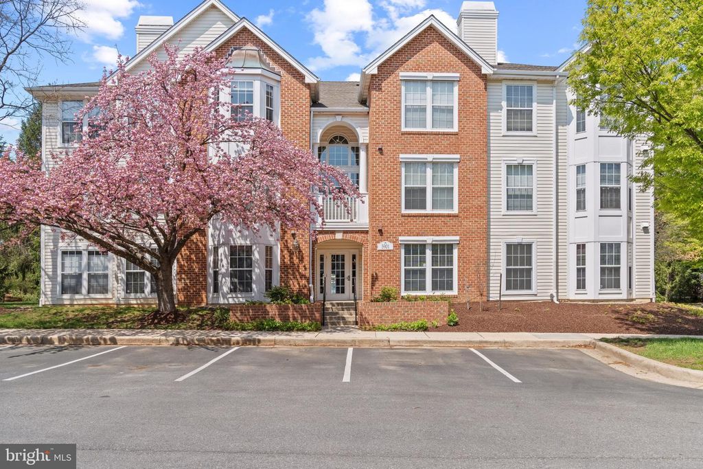 5901 MILLRACE CT #H-103, Columbia, MD 21045