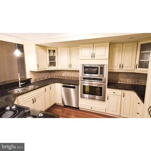 114 RIVERVIEW AVE, Washington Crossing, PA 18977