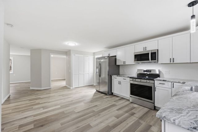 10 Gardner Falls Road, Buckland, MA 01370