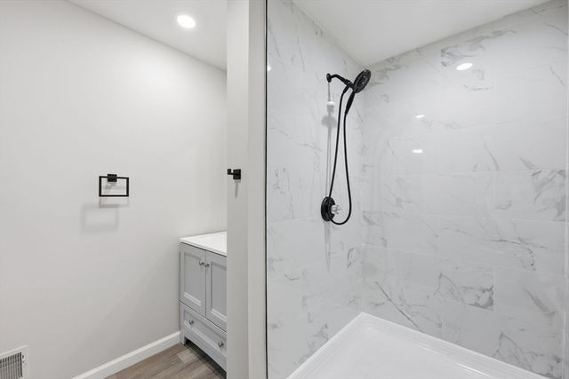 10 Gardner Falls Road, Buckland, MA 01370