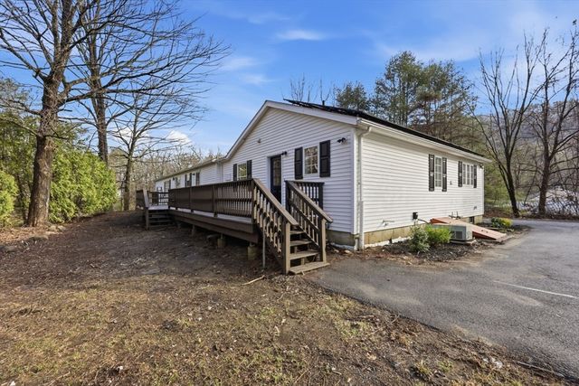 10 Gardner Falls Road, Buckland, MA 01370