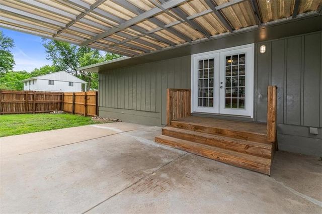 8501 E 93RD Street, Kansas City, MO 64138