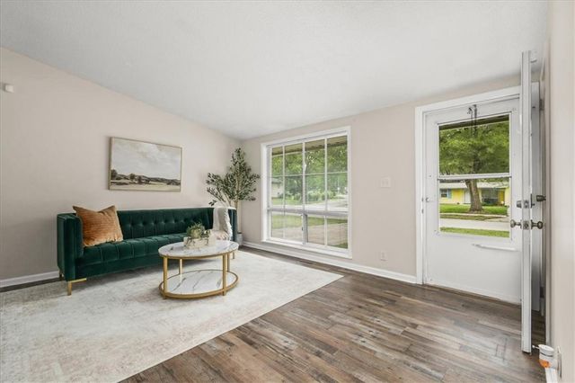 8501 E 93RD Street, Kansas City, MO 64138