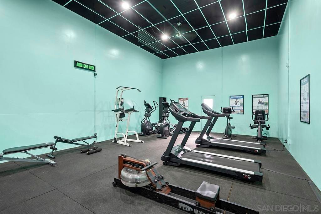 Image 49 of property listing at 10400 caminito Cuervo 264, San Diego, CA 92108