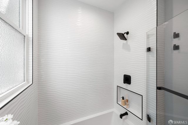 1335 Filbert Street 303, San Francisco, CA 94109