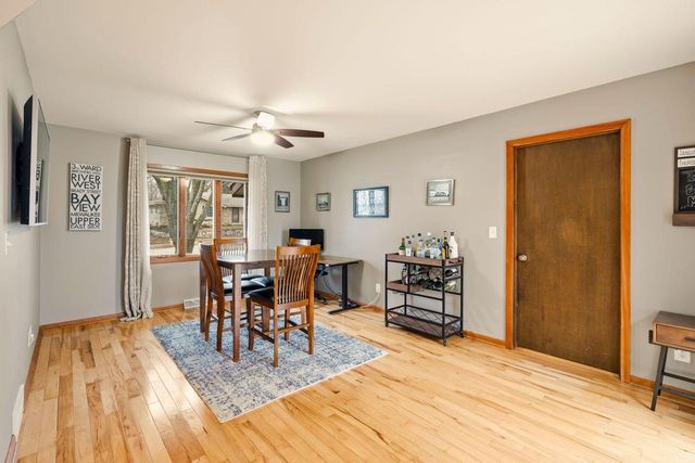 1525 River Highlands DRIVE, Oconomowoc, WI 53066