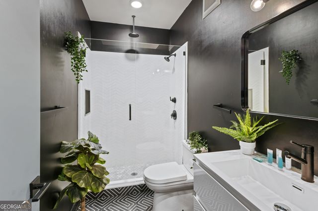 208 12th Street NE 202, Atlanta, GA 30309