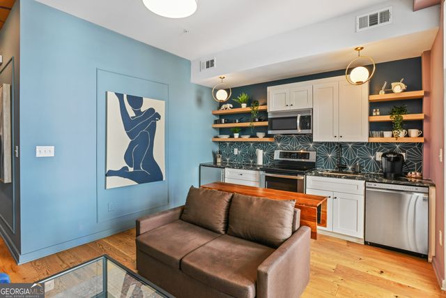 208 12th Street NE 202, Atlanta, GA 30309