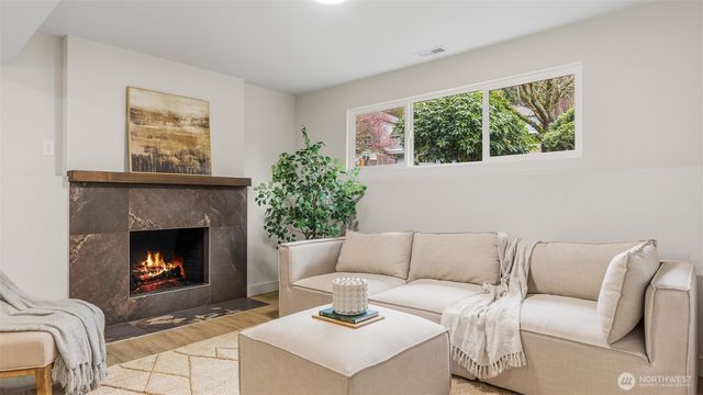 17069 142nd PL NE, Woodinville, WA 98072